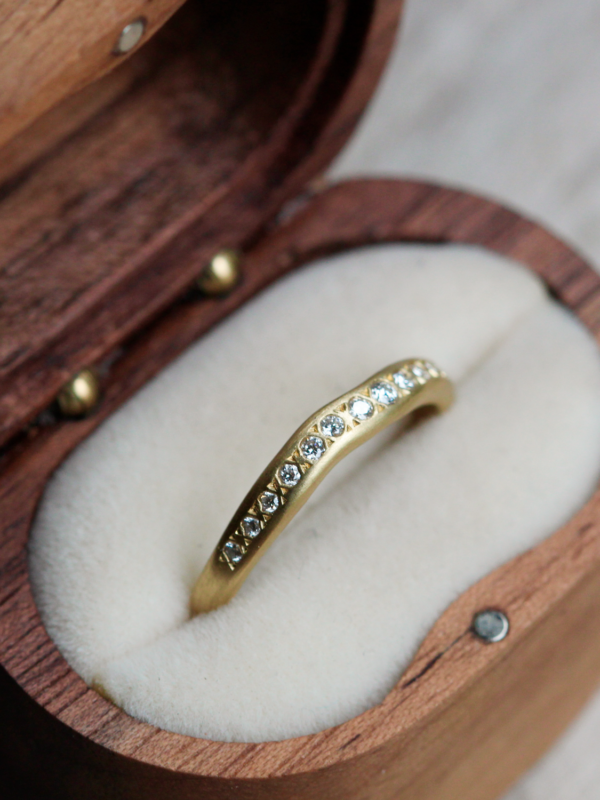Cintillo Ola Diamantes
